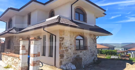 Casă Dezmir