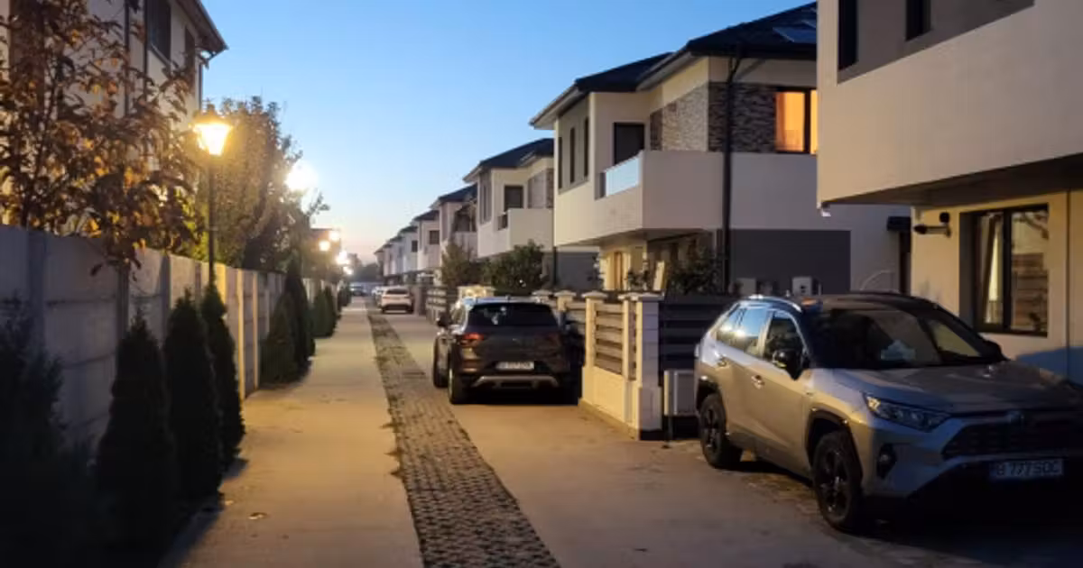 Casă individuală de vânzare cu 4 camere, mobilată în Chiajna