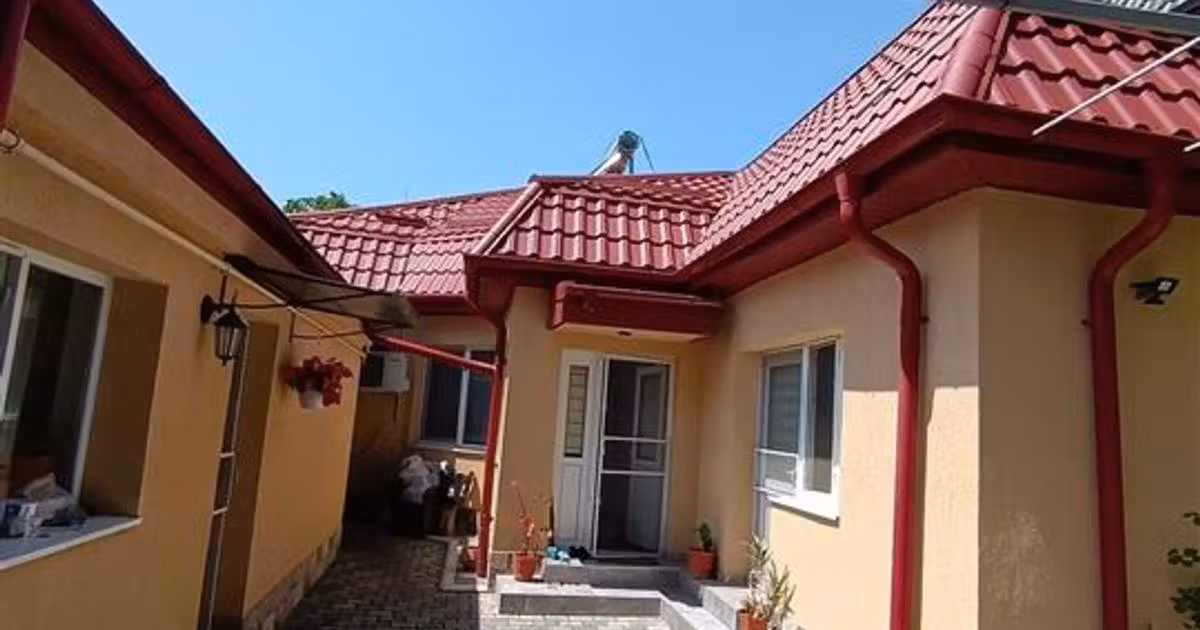 Casă individuală de vânzare cu 4 camere în zona Central, Brăila