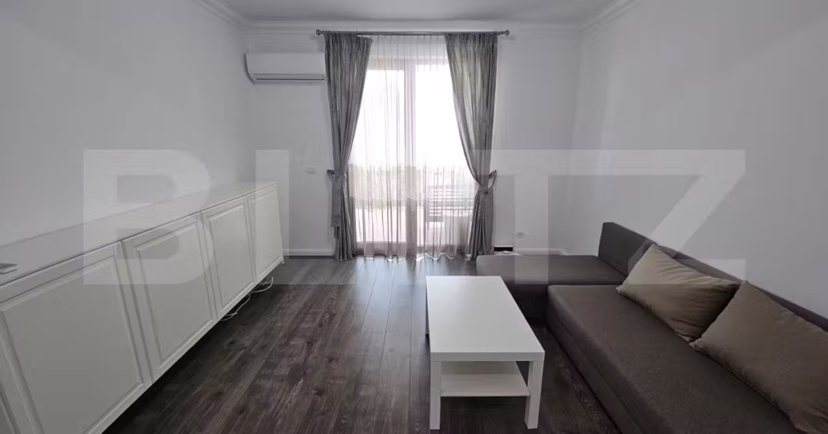 Apartament de vânzare cu 3 camere, mobilat în Valea Lupului