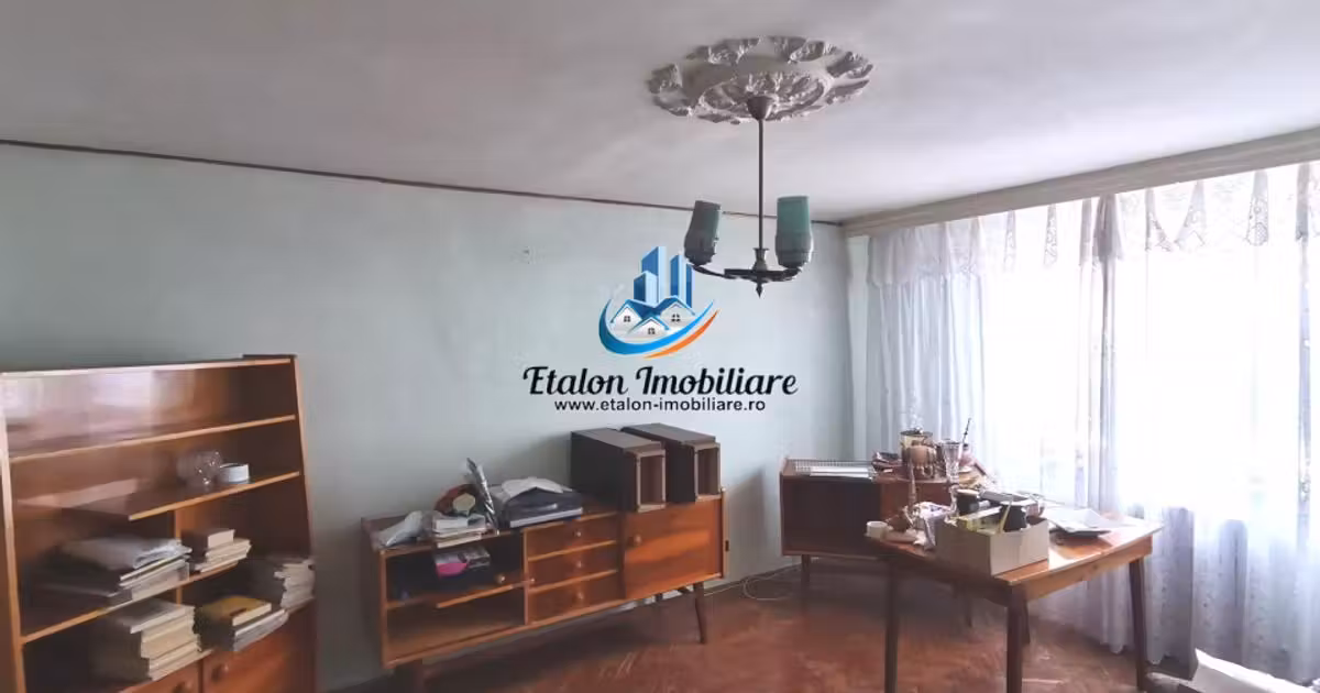 Apartament de vânzare cu 2 camere în zona Precista, Piatra-Neamț