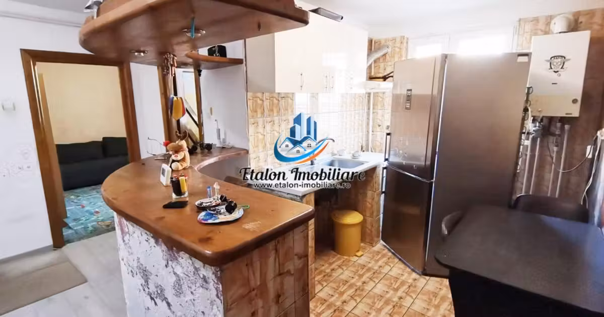 Apartament de vânzare cu 2 camere în zona Precista, Piatra-Neamț