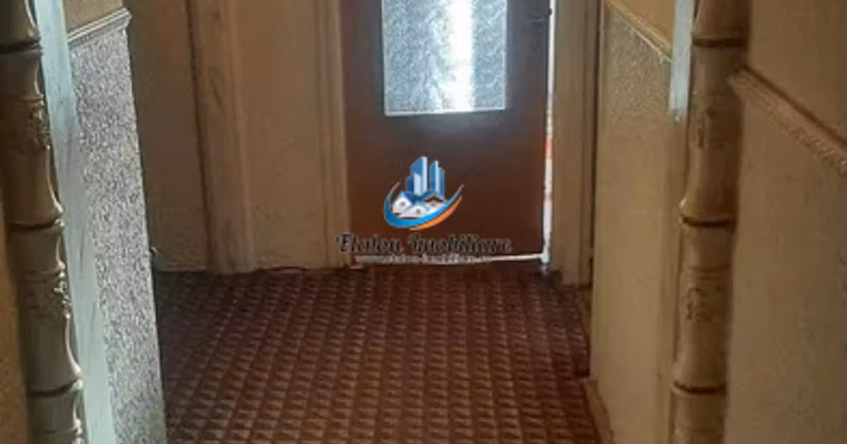 Apartament de vânzare cu 4 camere în zona Mărăței, Piatra-Neamț