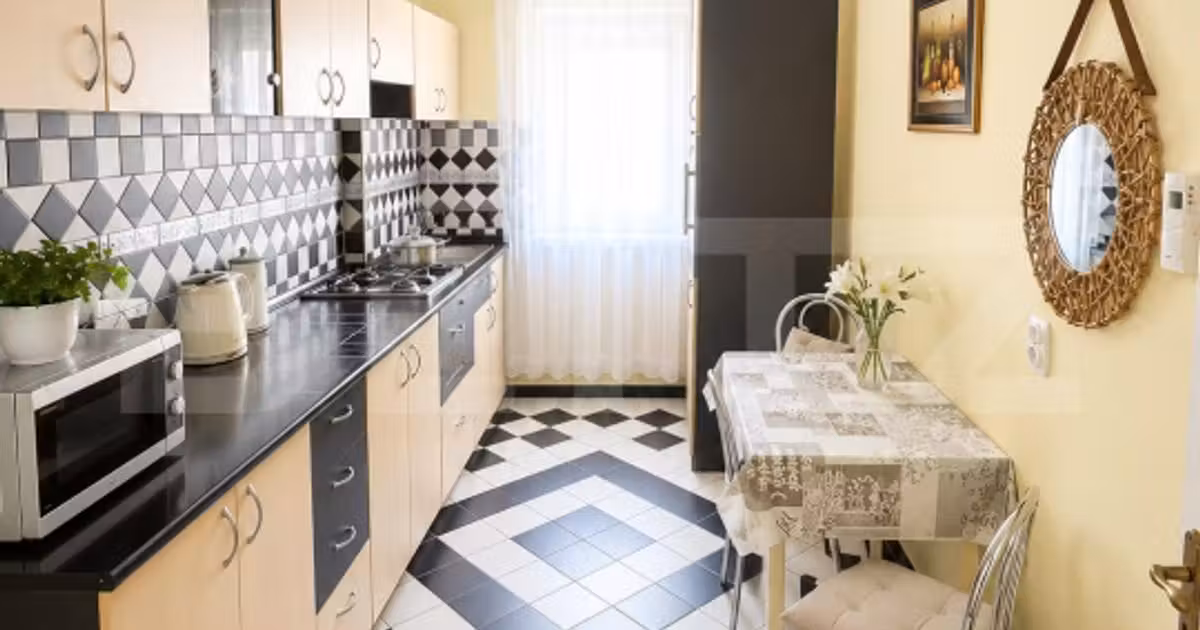 Apartament de vânzare cu 3 camere, mobilat în zona Mănăștur, Cluj-Napoca