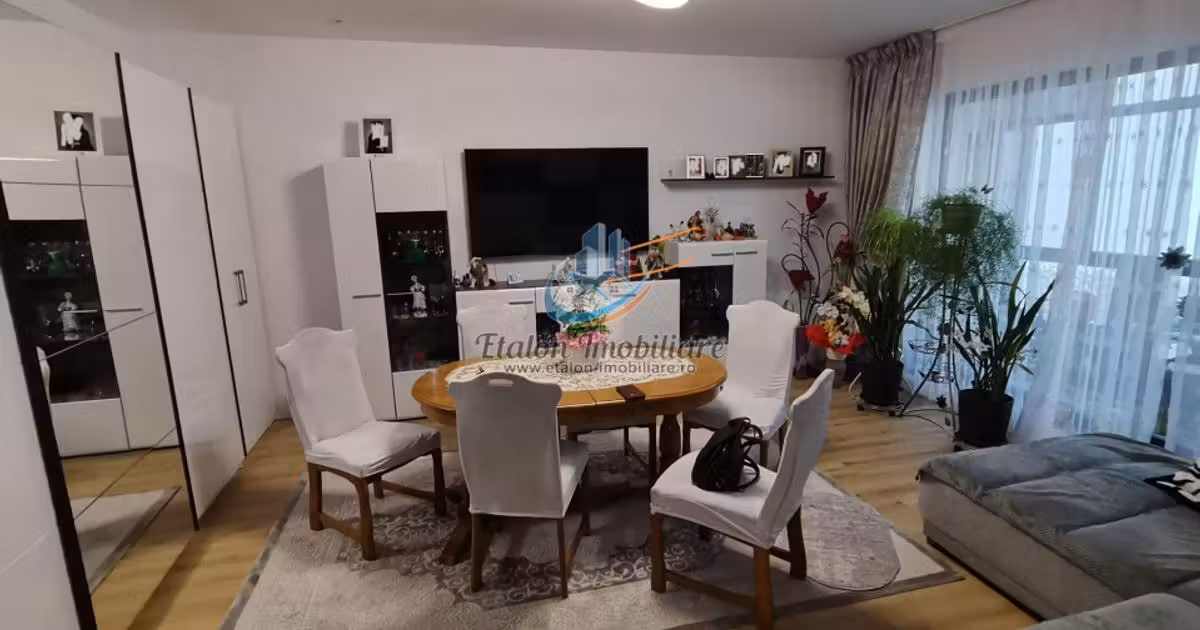 Apartament de vânzare cu 2 camere în zona Mărăței, Piatra-Neamț