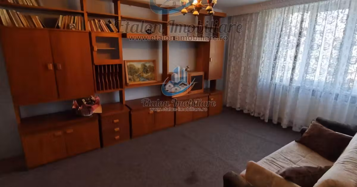 Apartament de vânzare cu 2 camere în zona Periferie, Piatra-Neamț