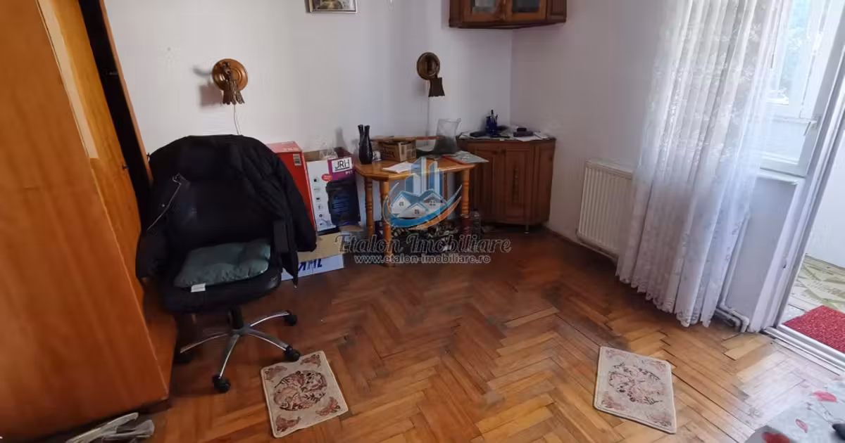 Apartament de vânzare cu 2 camere în zona Dărmănești, Piatra-Neamț