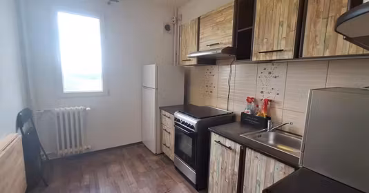 Apartament Titan