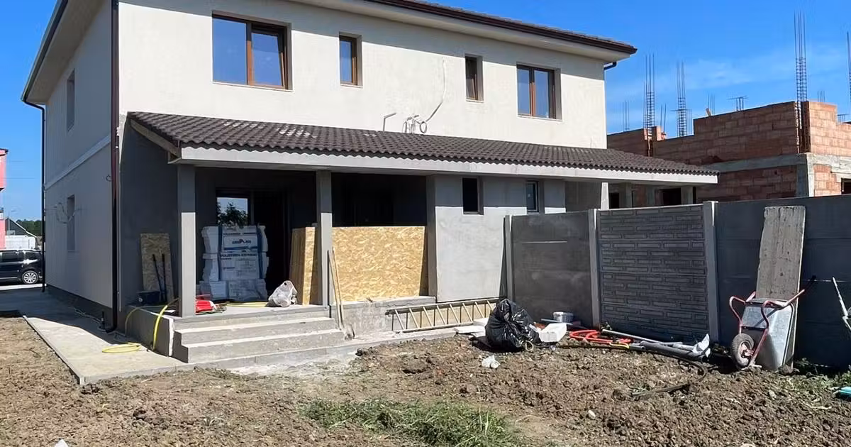 Duplex de vânzare cu 4 camere în Ghiroda