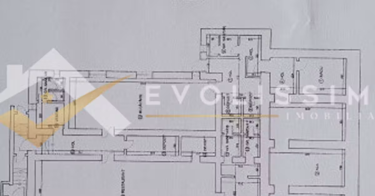 Birou · 1992 m², Centrul Vechi, Brașov