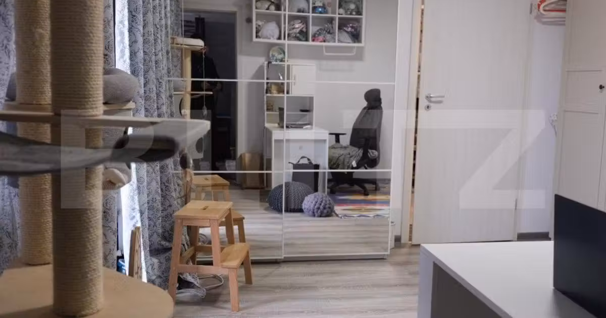 Apartament de vânzare cu 3 camere, mobilat în Ghimbav