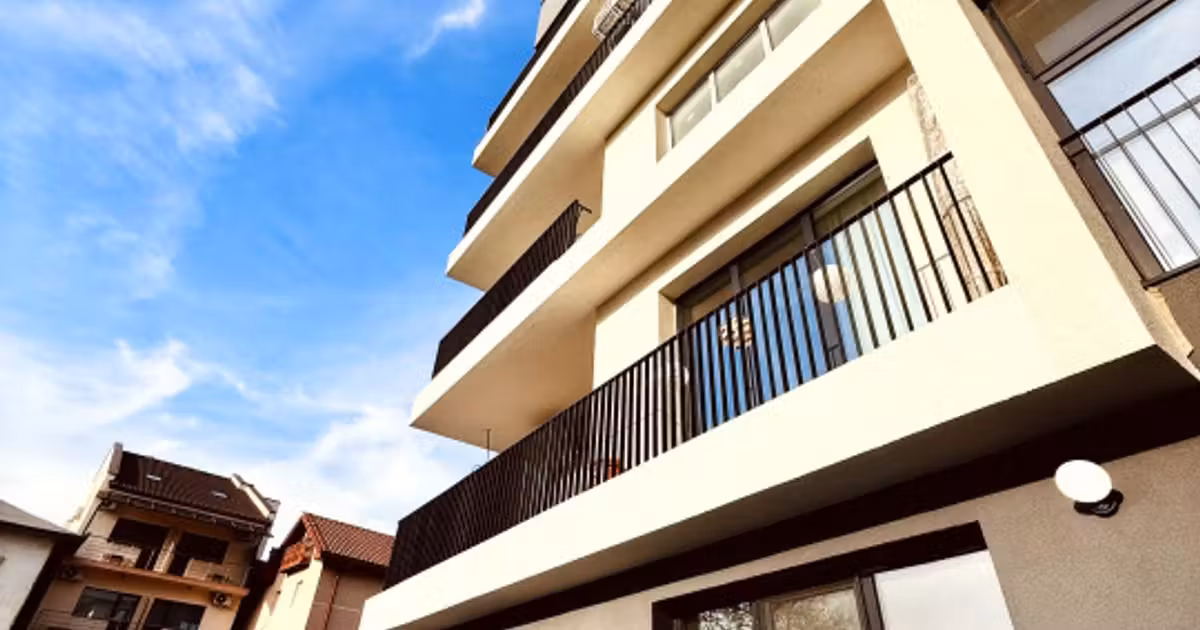 Apartament de vânzare cu 2 camere în zona Stadion, Constanța