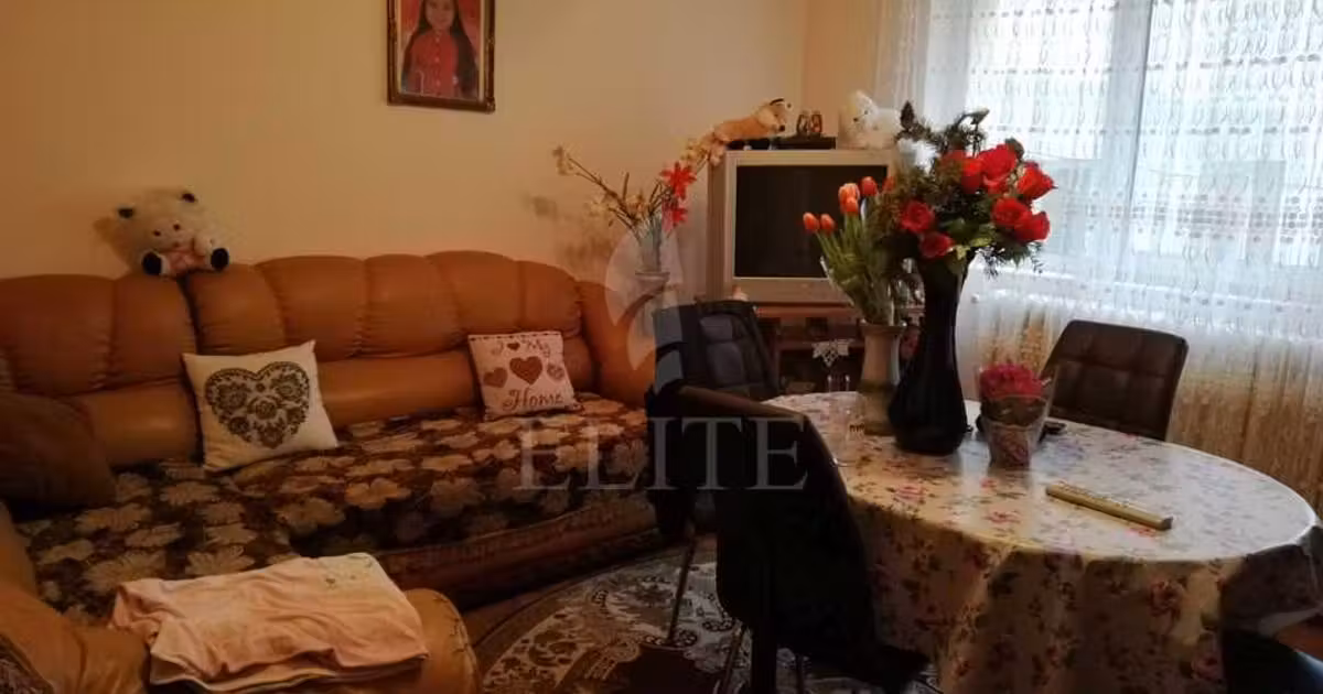 Apartament de vânzare cu 3 camere în zona Mănăștur, Cluj-Napoca