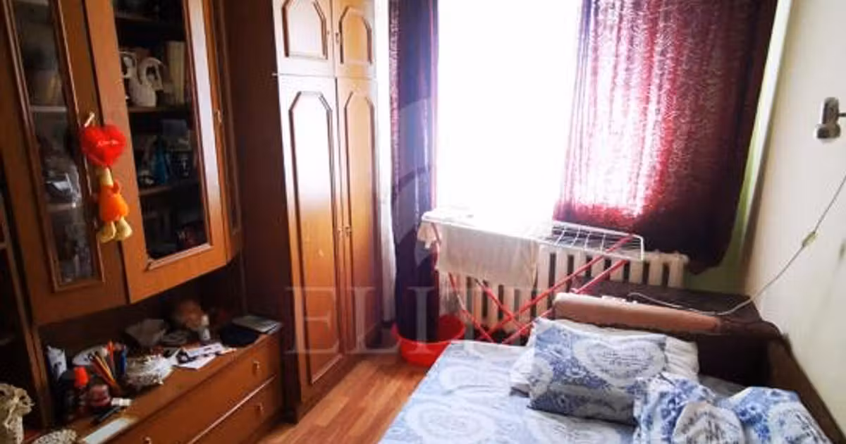 Apartament de vânzare cu 4 camere în zona Mănăștur, Cluj-Napoca