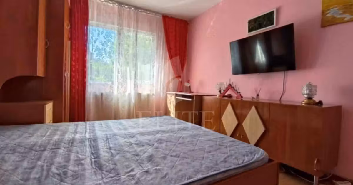 Apartament de vânzare cu 3 camere, mobilat în zona Mănăștur, Cluj-Napoca