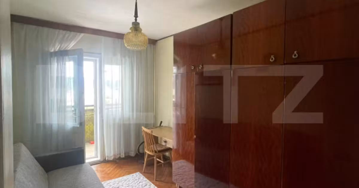 Apartament de vânzare cu 4 camere, mobilat în zona Mănăștur, Cluj-Napoca