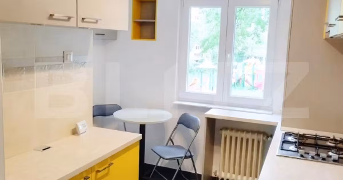 Apartament de vânzare cu 3 camere, mobilat în zona Mănăștur, Cluj-Napoca