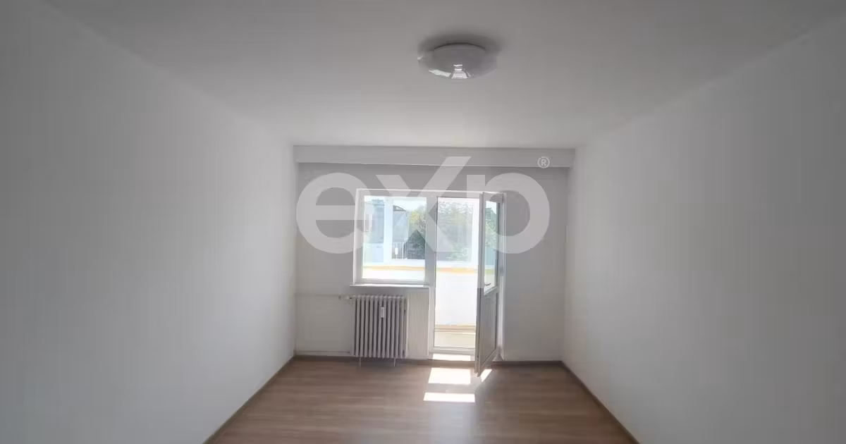 Apartament de vânzare cu 3 camere în zona Eremia, Pitești
