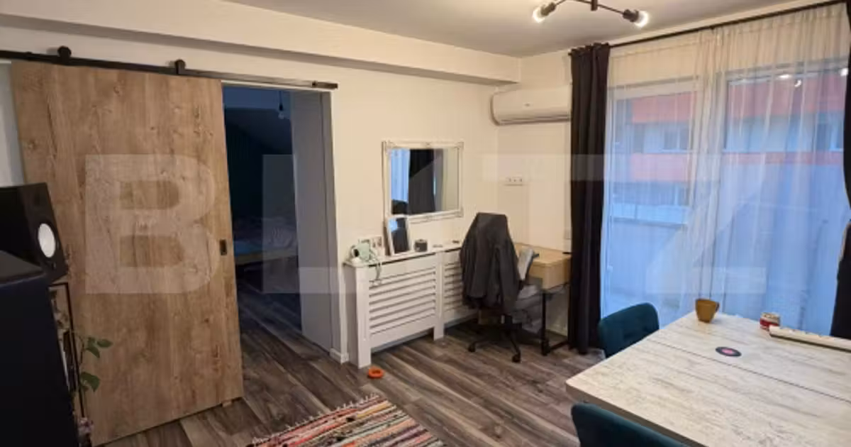 Apartament de vânzare cu 3 camere, mobilat în Baciu