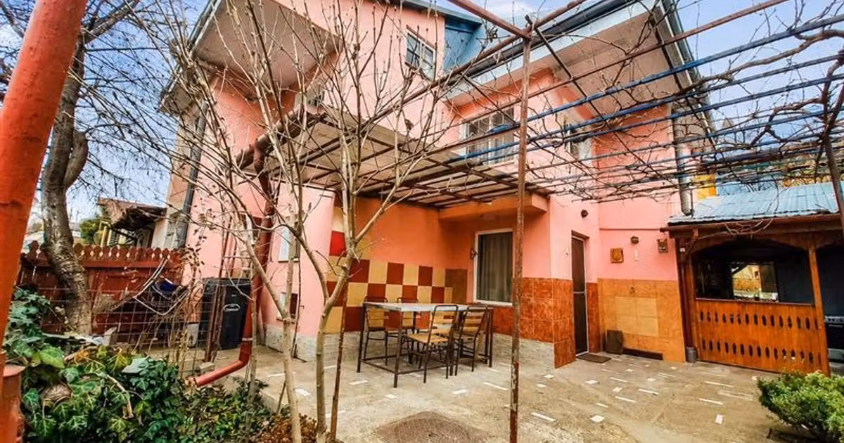 Casă de vânzare cu 4 camere, mobilată în zona Moara de Vânt, Iași