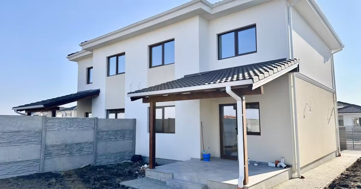Duplex de vânzare cu 4 camere în Moșnița Nouă
