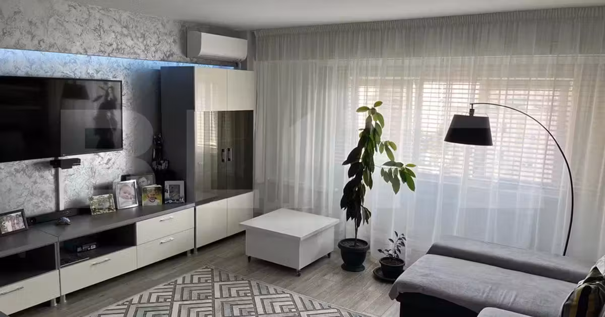 Apartament de vânzare cu 3 camere, mobilat în zona Mănăștur, Cluj-Napoca