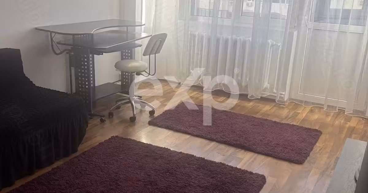Apartament de vânzare cu 2 camere, mobilat în zona Trocadero, Constanța