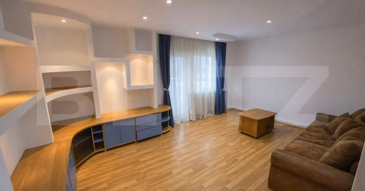Apartament de vânzare cu 3 camere, mobilat în Baciu