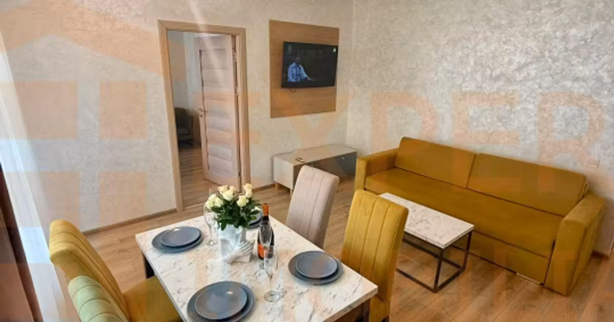 Apartament de vânzare cu 4 camere, mobilat în Mamaia