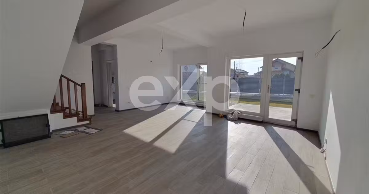 Duplex de vânzare cu 4 camere în zona Trivale, Pitești