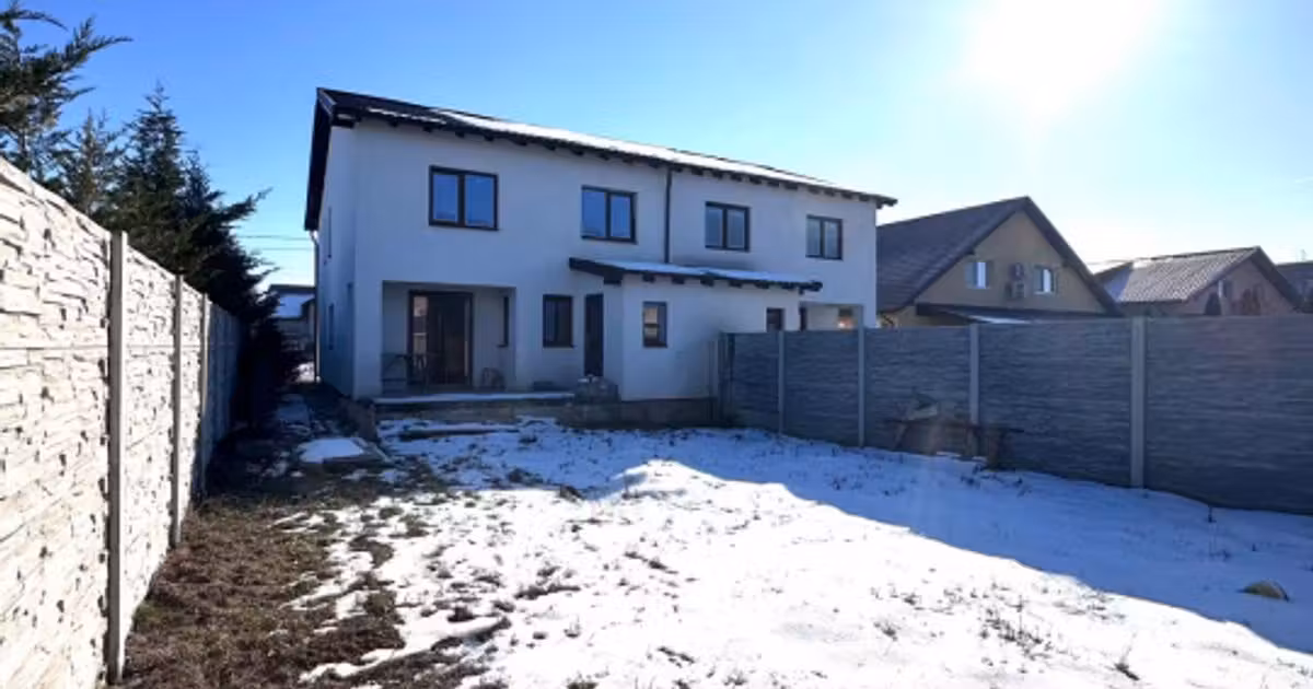 Duplex de vânzare cu 5 camere în Moșnița Nouă