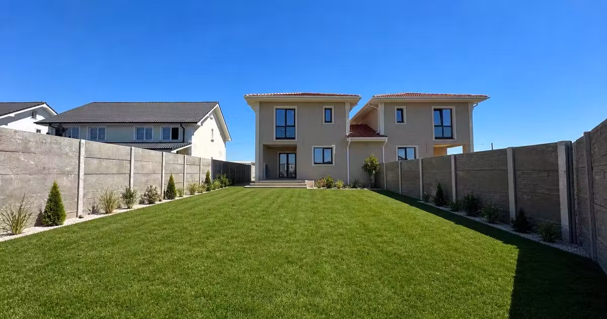 Duplex de vânzare cu 5 camere în Urseni