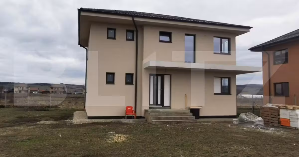 Casă individuală de vânzare cu 4 camere în Jucu de Sus