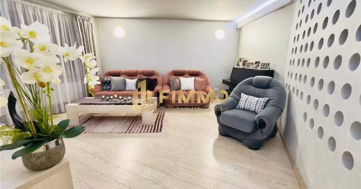 Apartament de vânzare cu 5 camere în zona George Enescu, Suceava