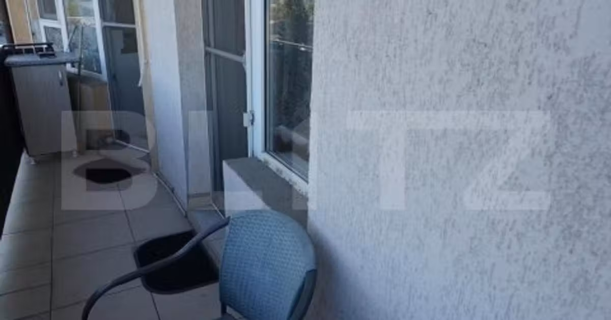Apartament de vânzare cu 3 camere, mobilat în Baciu