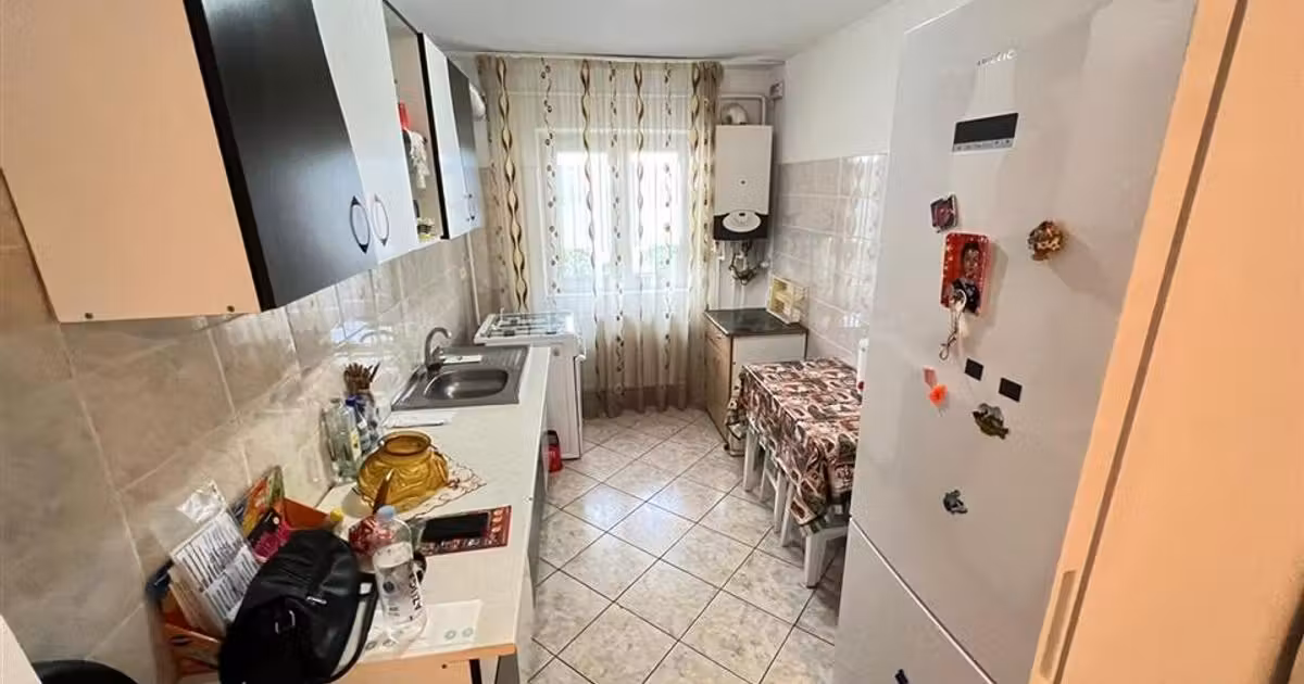 Apartament de vânzare cu 2 camere în zona Gară, Focșani