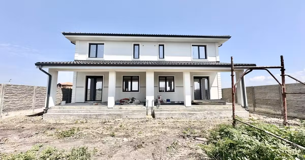 Duplex de vânzare cu 5 camere în Urseni