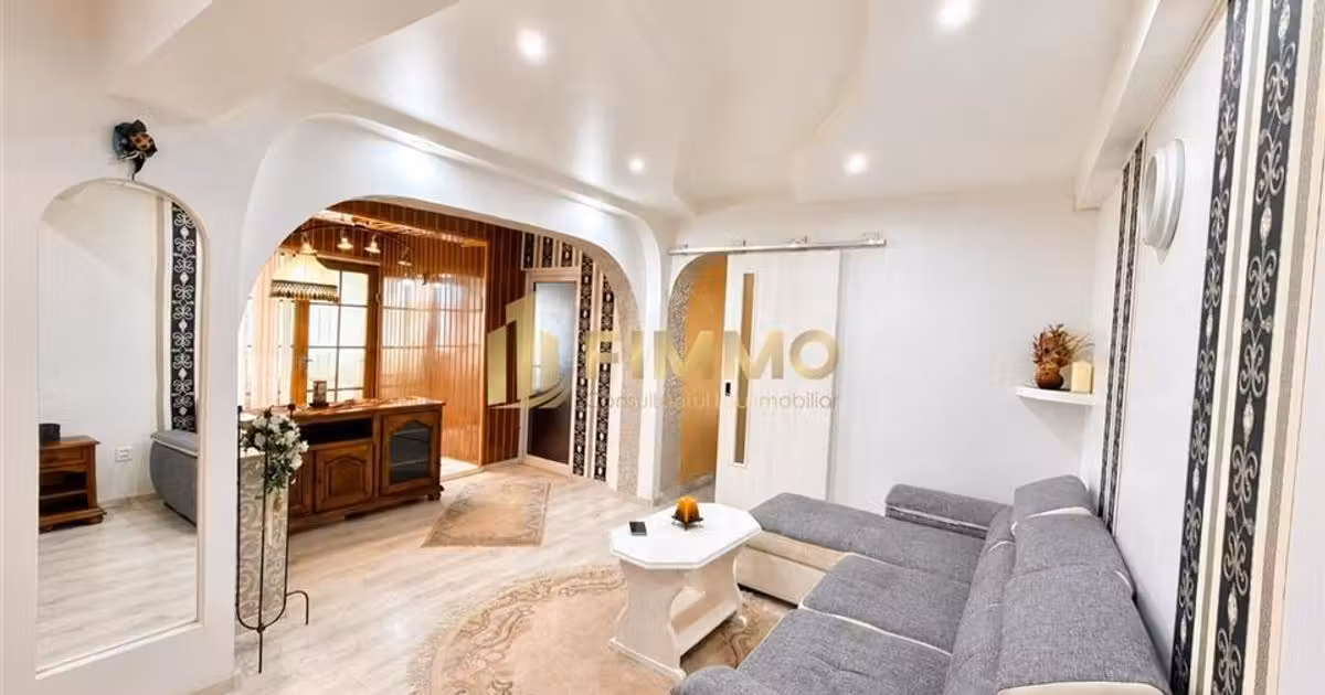 Apartament de vânzare cu 3 camere, mobilat în zona George Enescu, Suceava