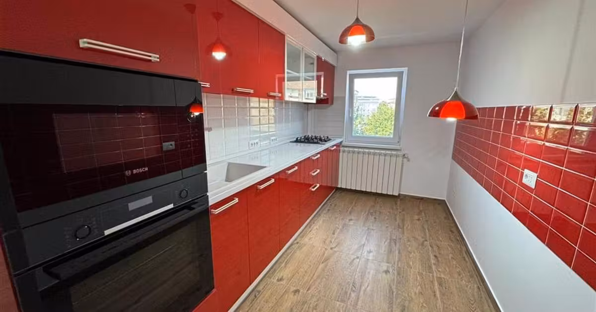 Apartament de vânzare cu 4 camere în zona Brăilei, Focșani
