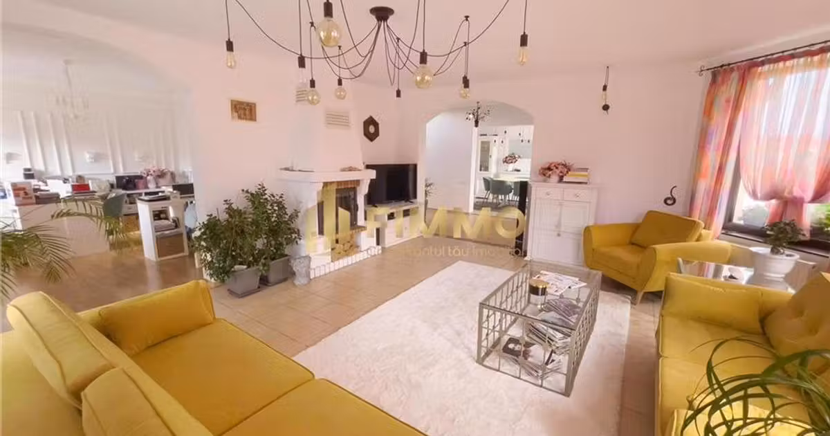 Casă individuală de vânzare cu 7 camere în Sfântu Ilie