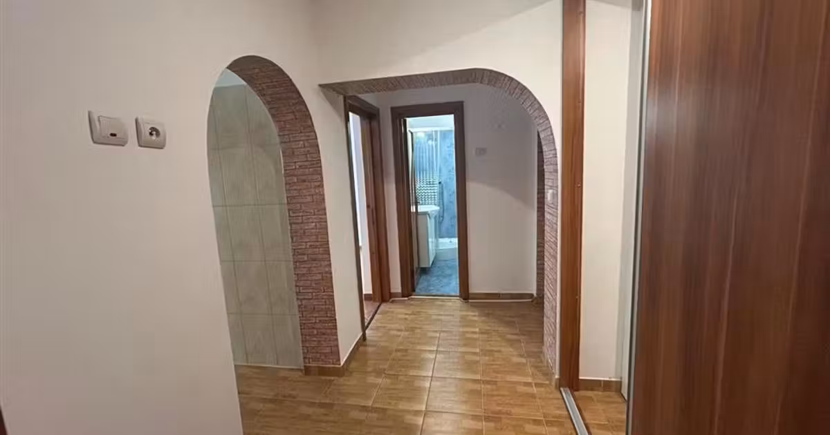 Apartament de vânzare cu 2 camere în zona Central, Focșani