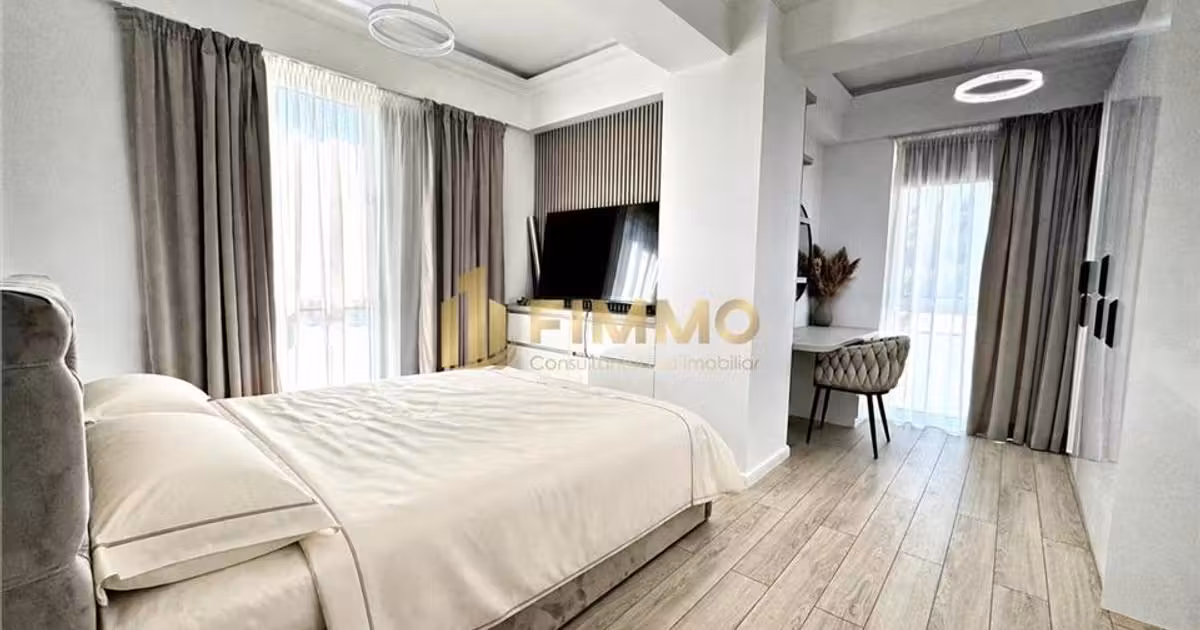 Apartament de vânzare cu 3 camere în zona Central, Suceava