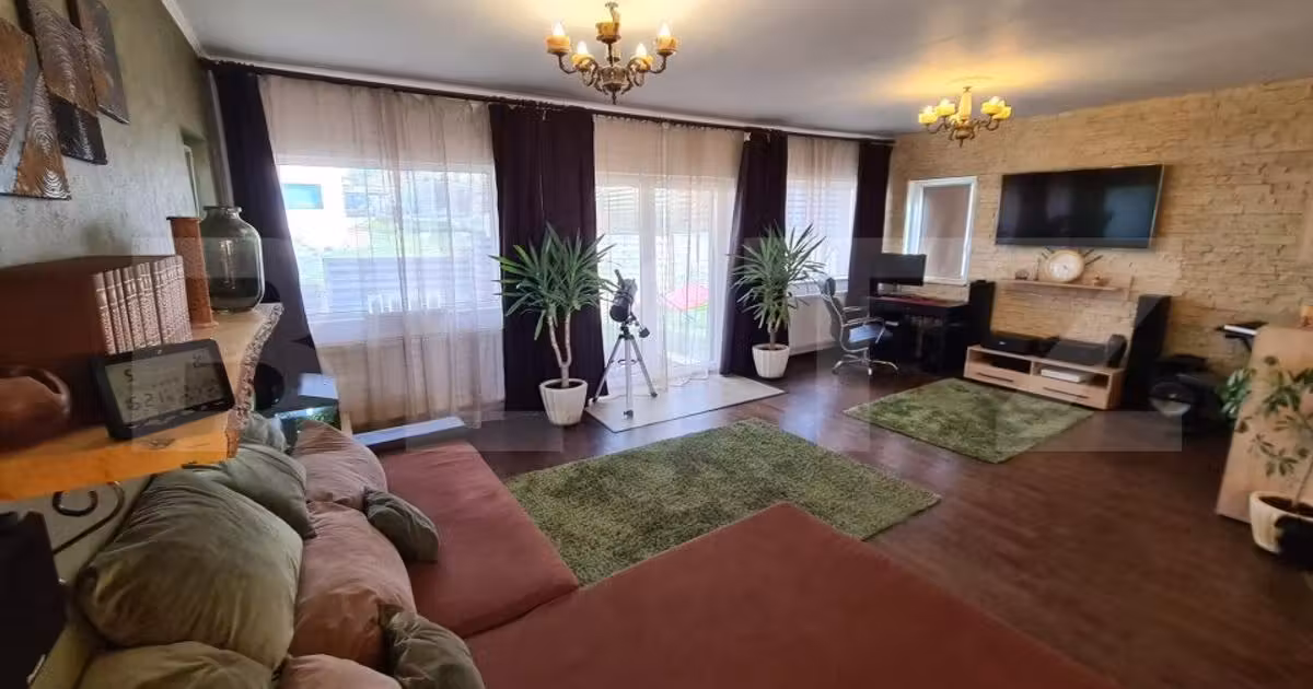 Casă individuală de vânzare cu 4 camere, mobilată în Dezmir