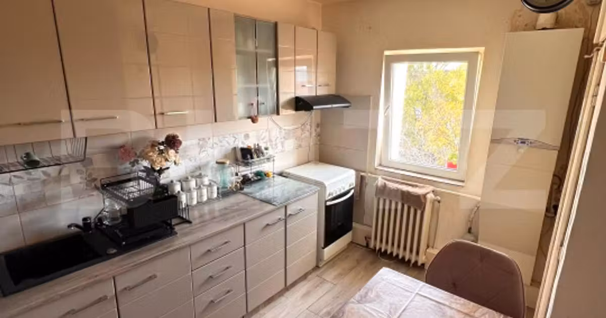 Apartament de vânzare cu 3 camere, mobilat în zona Dâmbul Rotund, Cluj-Napoca