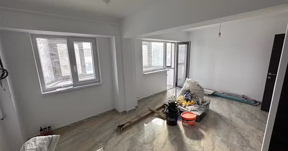 Apartament de vânzare cu 4 camere în zona Central, Focșani