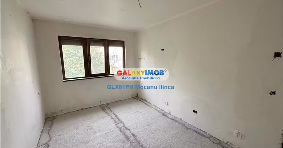 Apartament de vânzare cu 4 camere în zona Vest, Ploiești