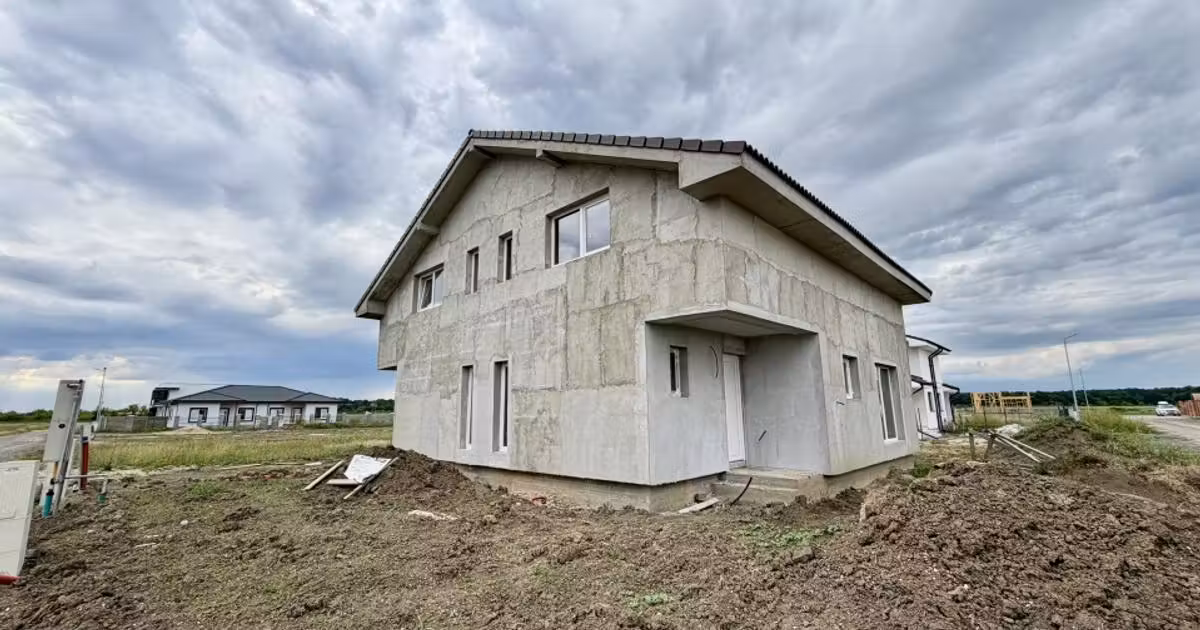 Duplex de vânzare cu 3 camere în Moșnița Veche