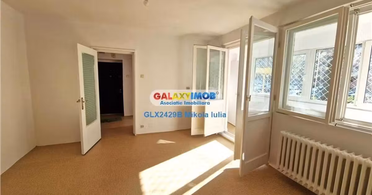 Apartament de vânzare cu 3 camere în zona Lujerului, Sector 6