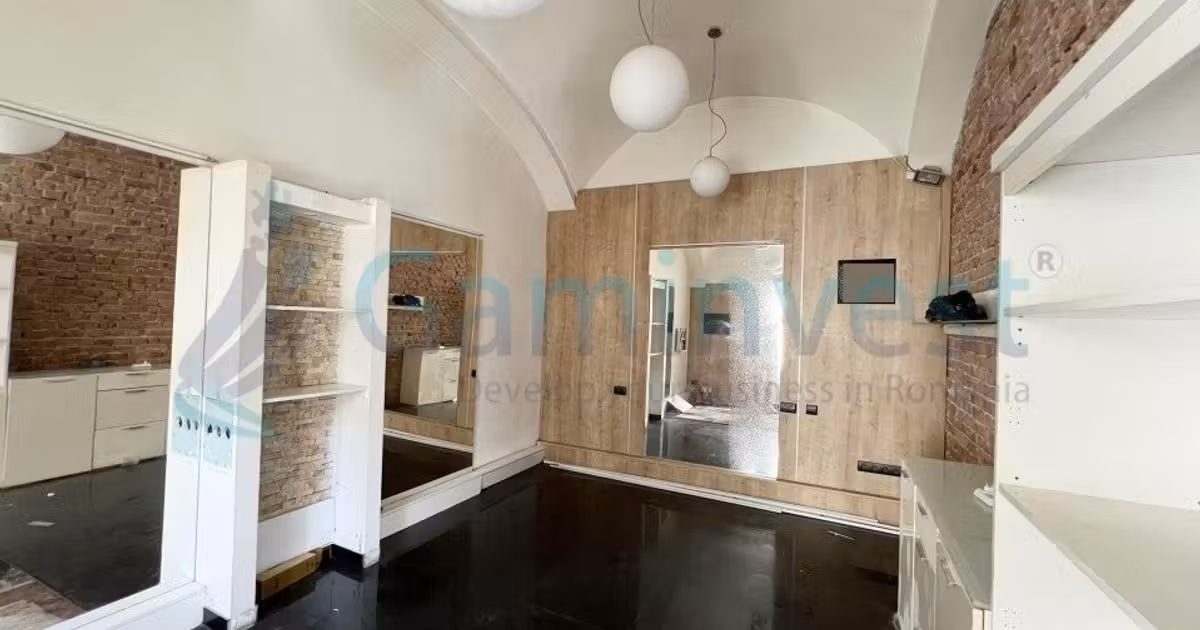 Apartament de vânzare cu 2 camere în zona Ultracentral, Oradea