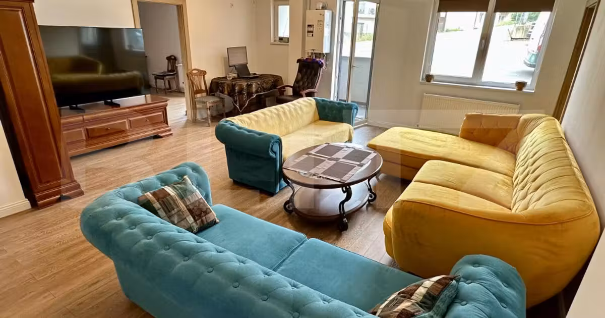 Apartament de vânzare cu 3 camere, mobilat în Florești